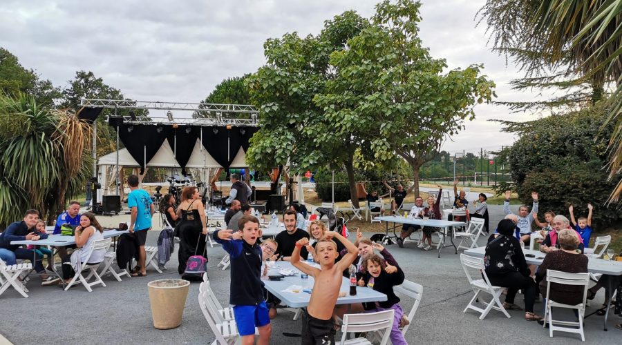 soirée en bord de piscine