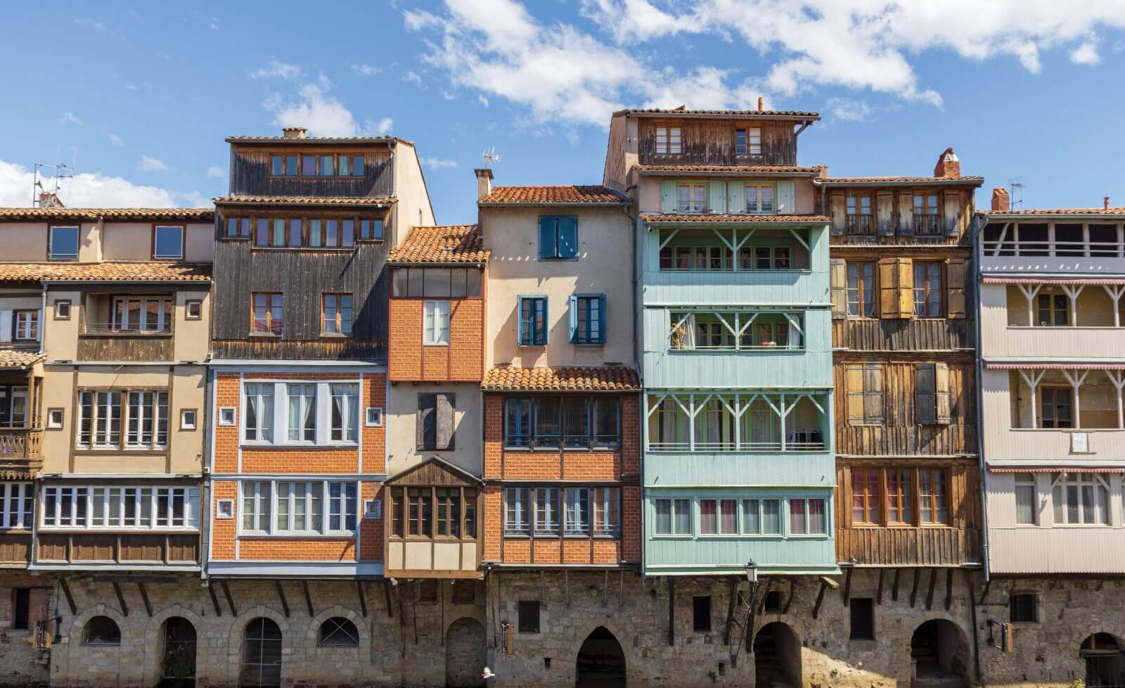 Jolie vue de Castres proche du Domaine du Koukano